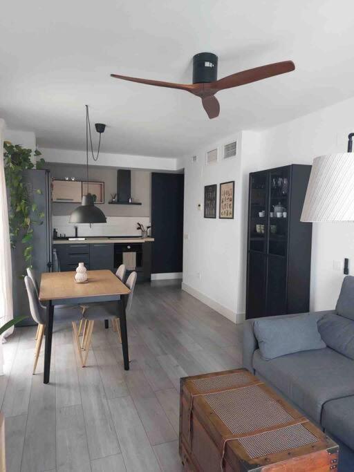 Cozy Apartment มาลากา ภายนอก รูปภาพ